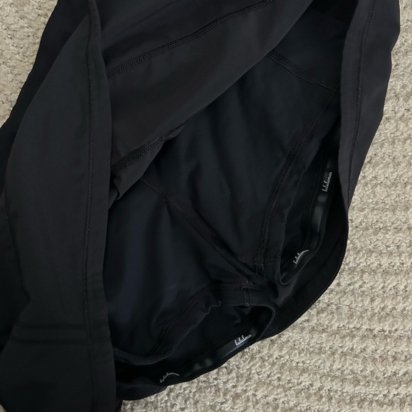 Lululemon black skort (4) - Picture 10 of 11
